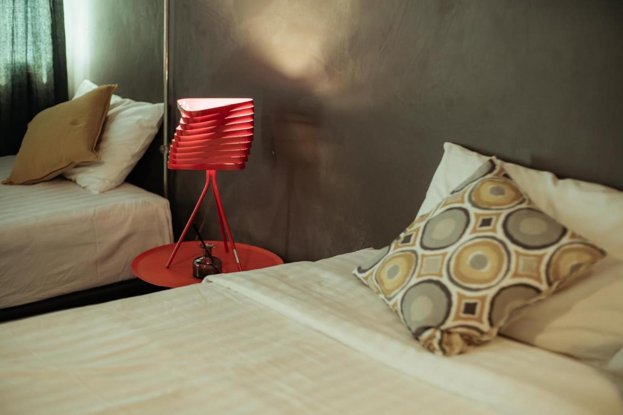 Bed and Breakfast Fashen Poshtel Chiang Mai Zewnętrze zdjęcie