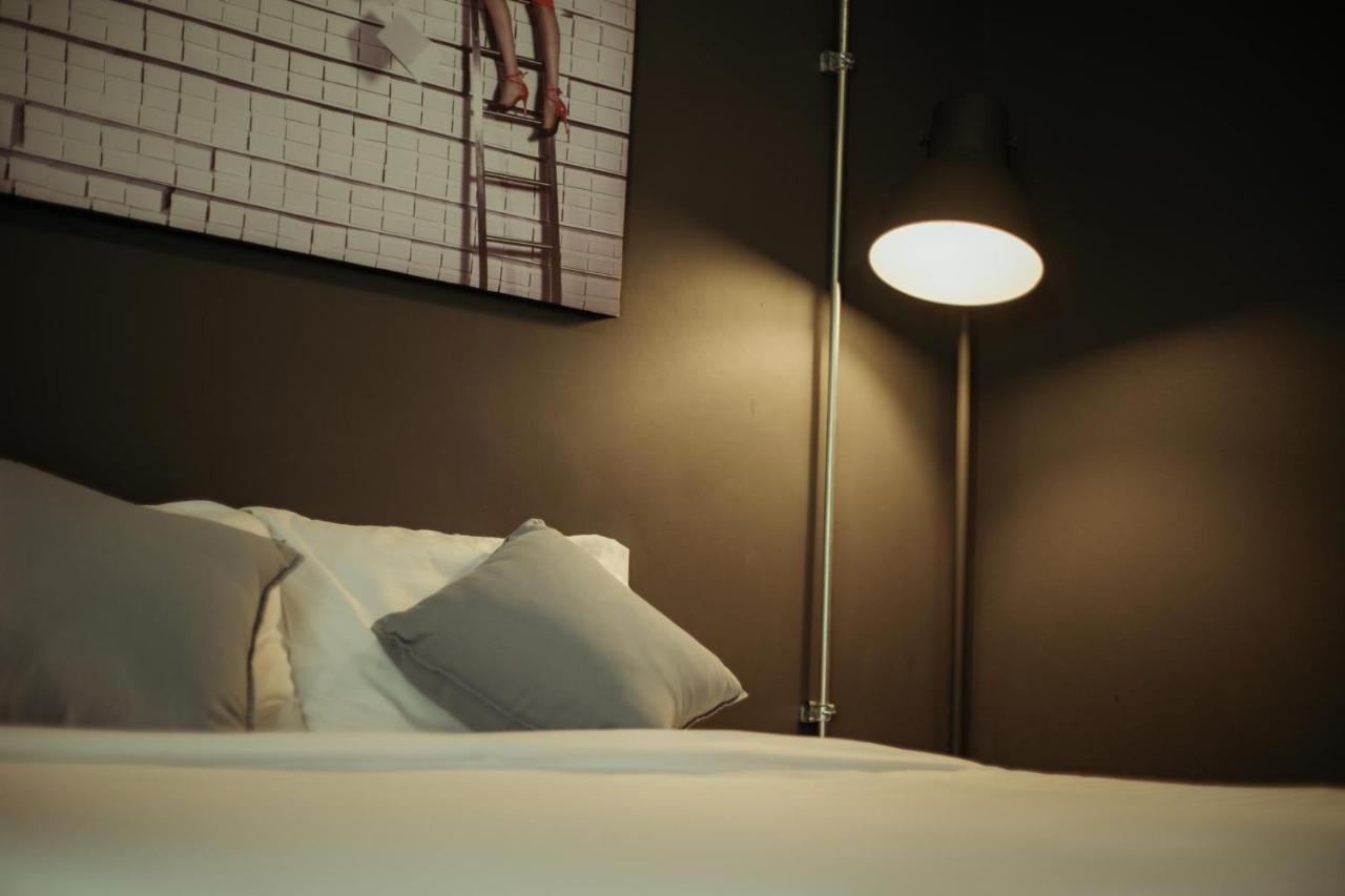 Bed and Breakfast Fashen Poshtel Chiang Mai Zewnętrze zdjęcie