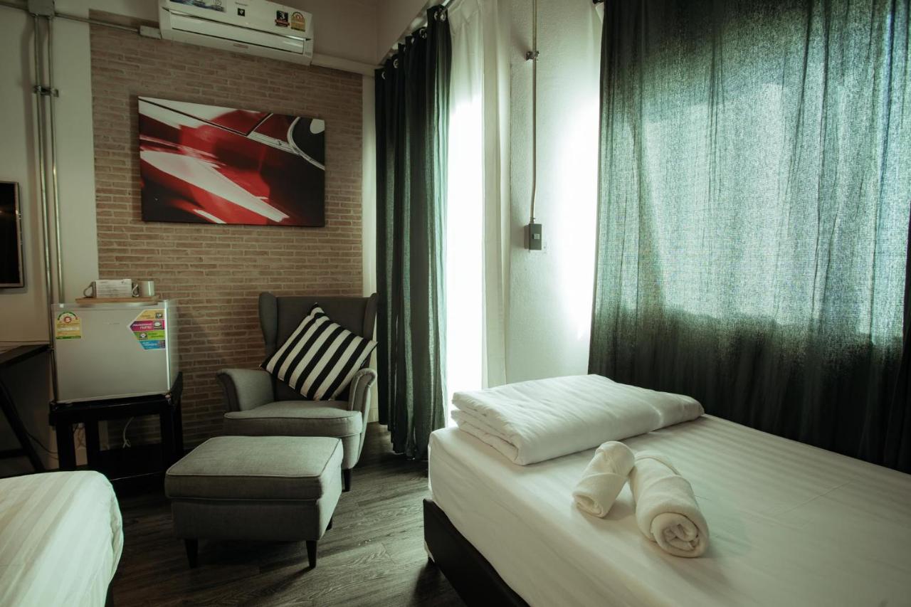 Bed and Breakfast Fashen Poshtel Chiang Mai Zewnętrze zdjęcie