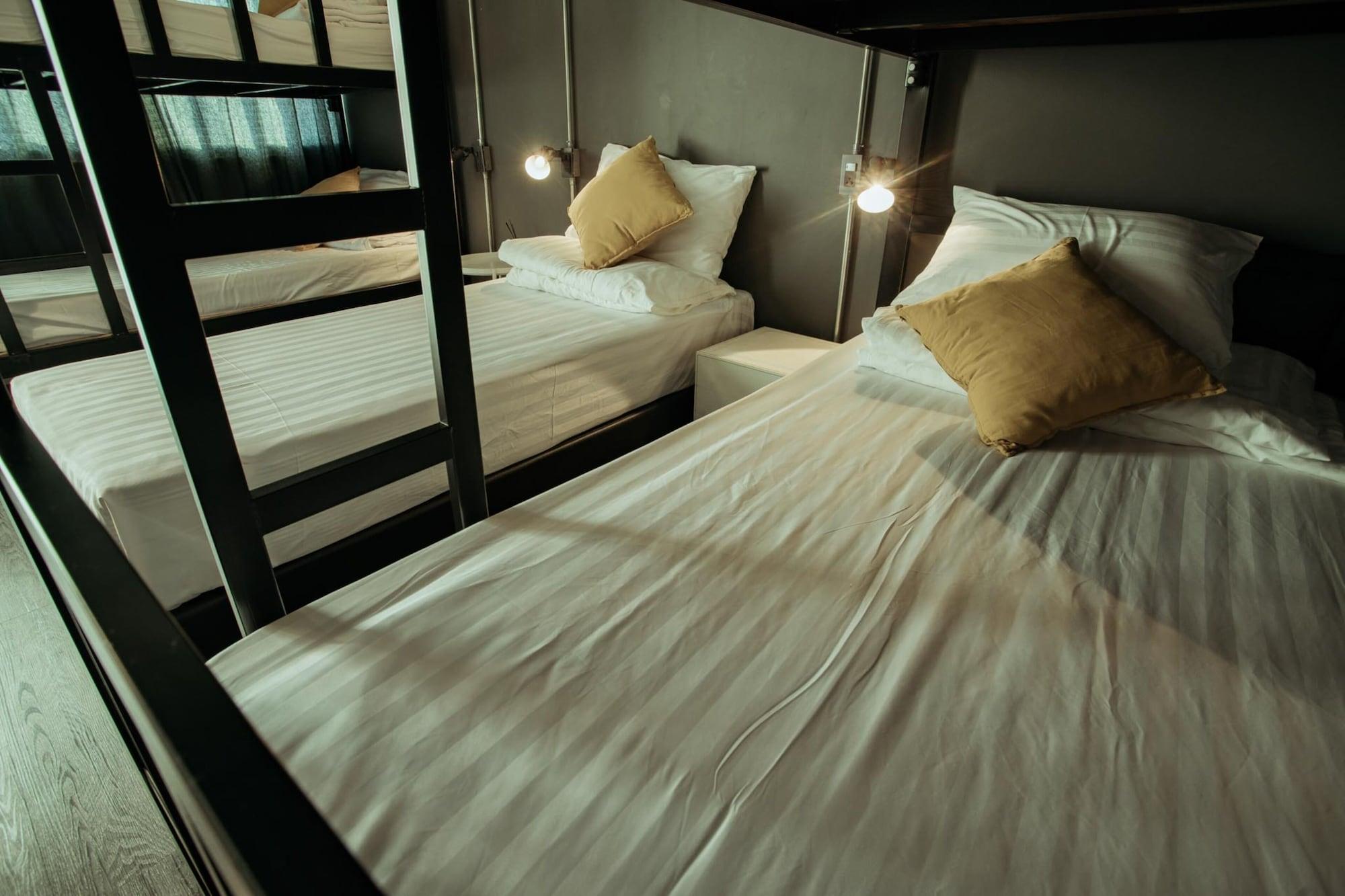 Bed and Breakfast Fashen Poshtel Chiang Mai Zewnętrze zdjęcie